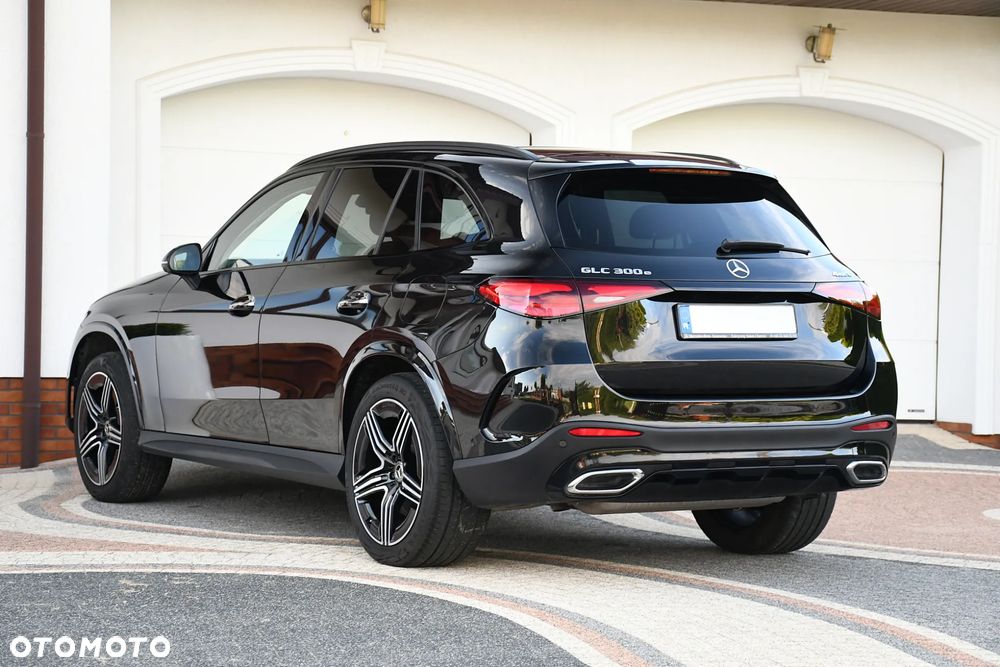 Mercedes-Benz GLC 300 e PHEV 4-Matic AMG Line - 13