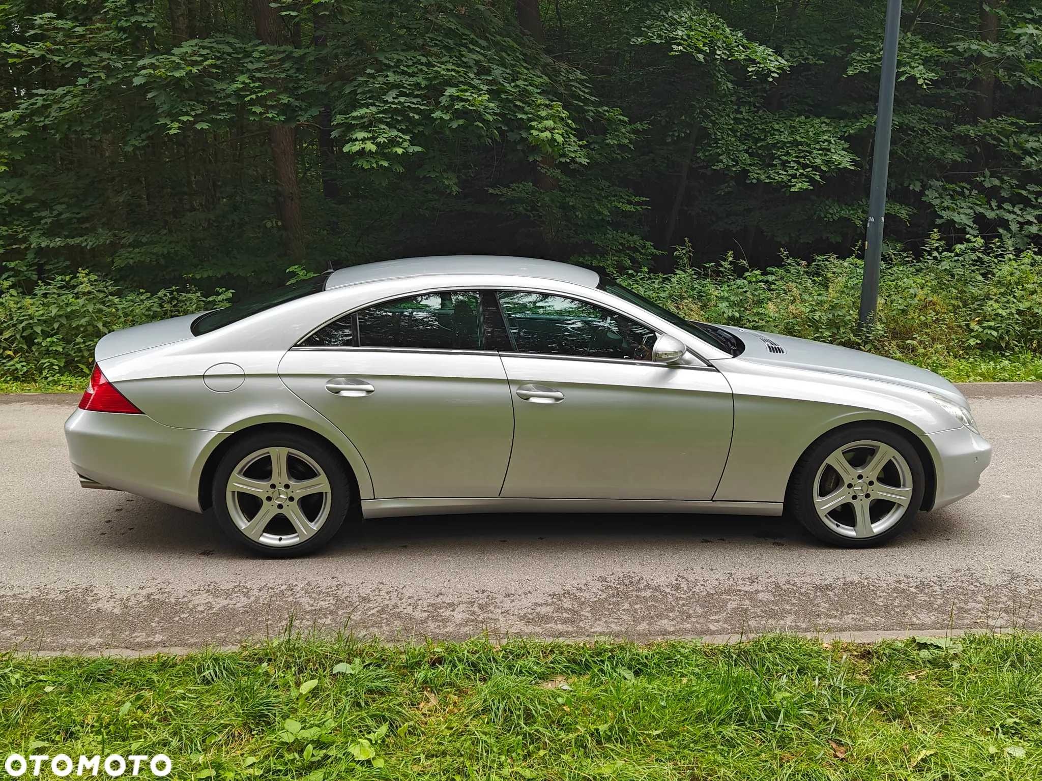 Mercedes-Benz CLS 500 - 11