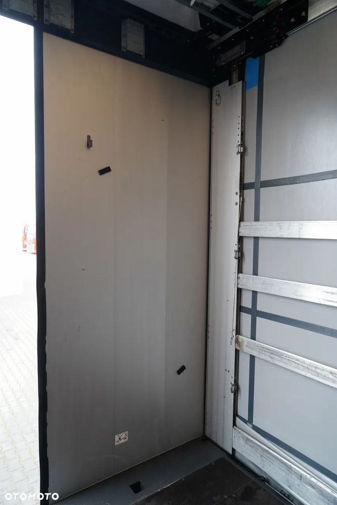 Wielton FIRANKA STANDARD / PODNOSZONY DACH / SYSTEM BDE - ROZSUWANE SŁUPKI / OŚ PODNOSZONA / MAŁO UŻYWANA - 22