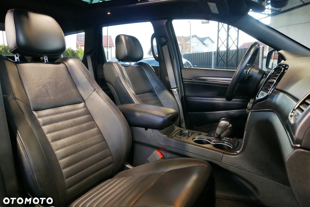Jeep Grand Cherokee - 13