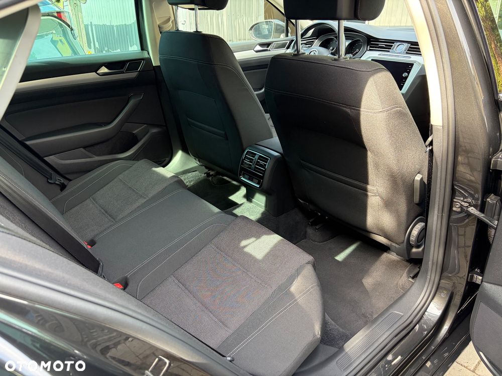 Volkswagen Passat 1.8 TSI BMT Comfortline DSG - 19