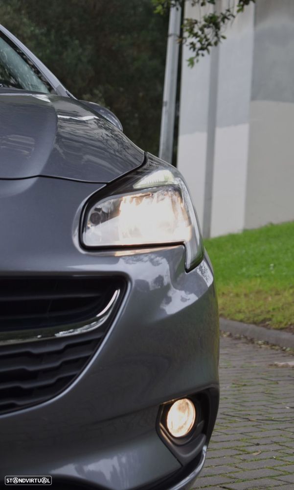 Opel Corsa 1.0 T 120 Anos - 44