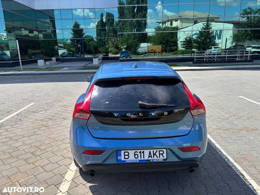 Volvo V40 T4 Powershift Momentum - 22