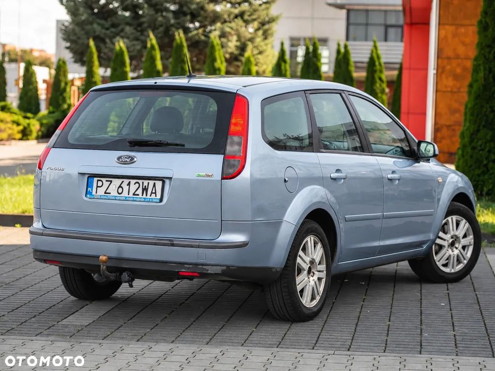 Ford Focus 1.8 FF Ghia - 3