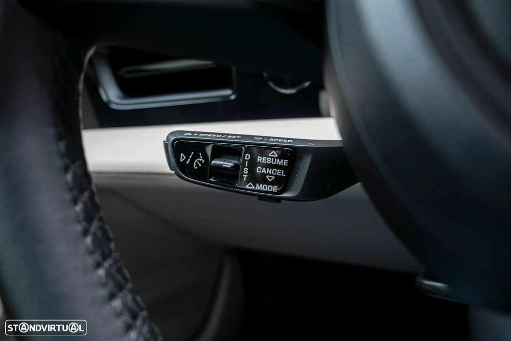 Porsche Taycan Sport Turismo Standard - 14