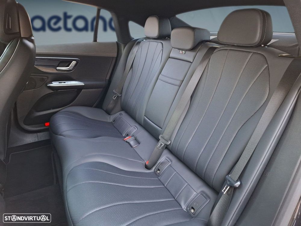 Mercedes-Benz EQE 300 Edition — fotografia 14