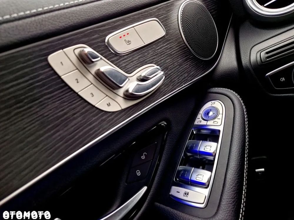 Mercedes-Benz GLC 200 d 4Matic 9G-TRONIC - 27