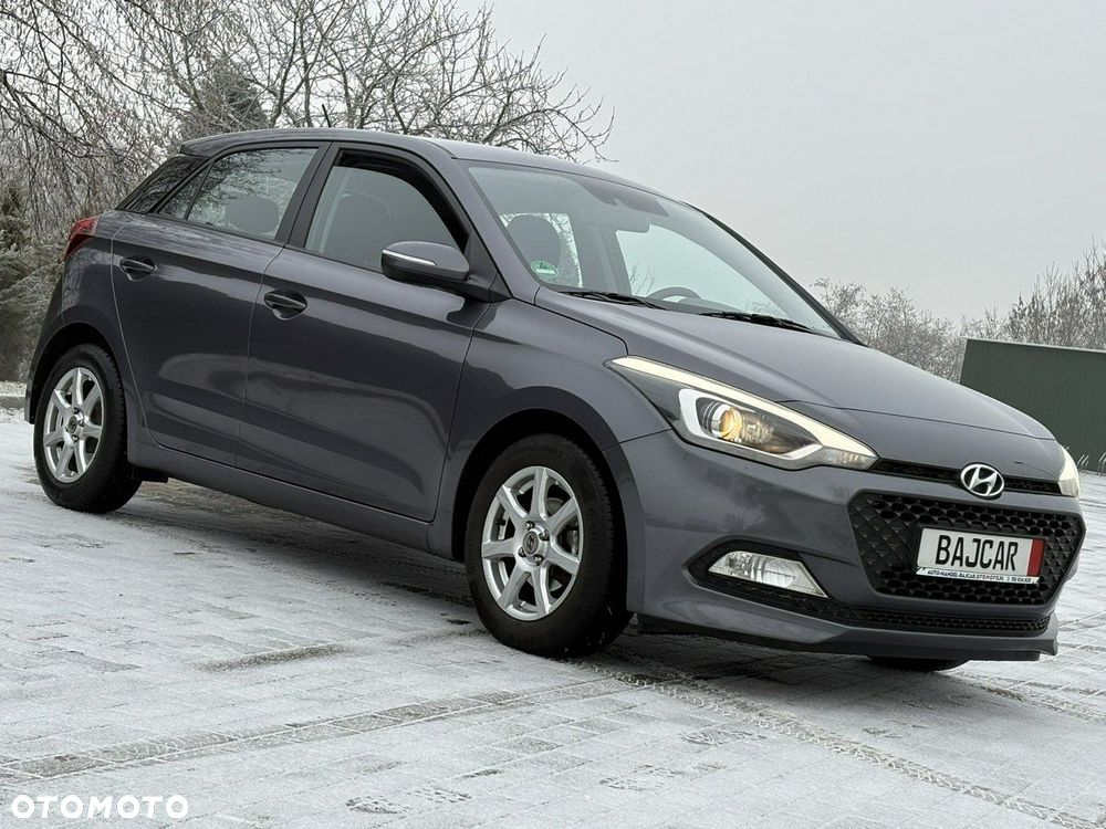 Hyundai i20 1.2 YES Gold - 8