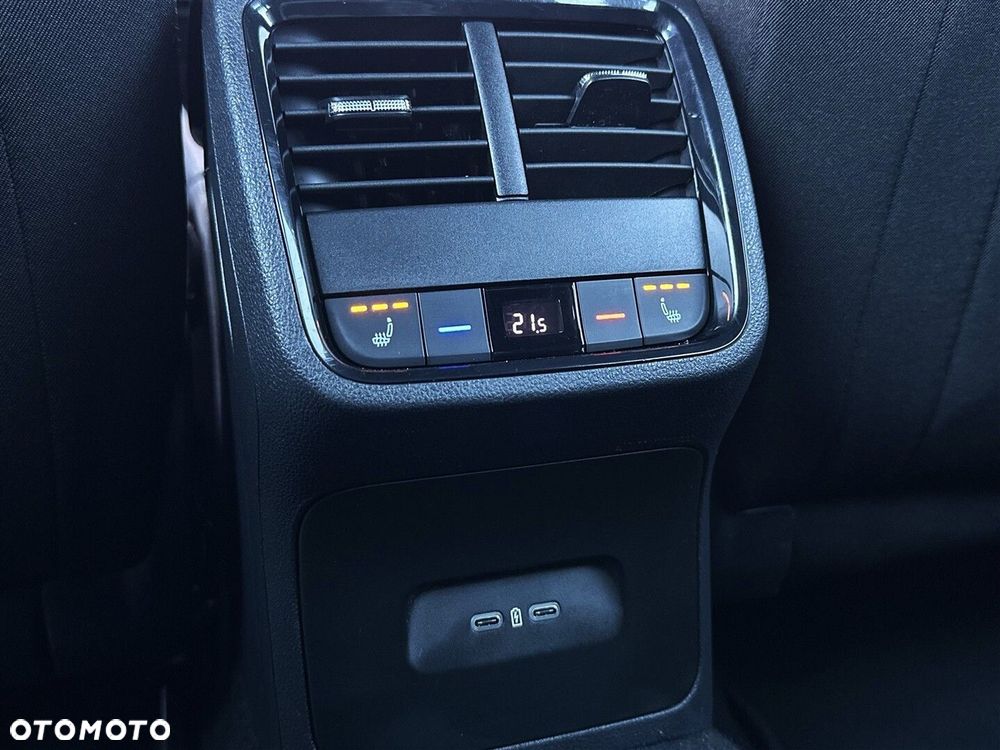 Skoda Octavia 2.0 TDI Sportline DSG - 33