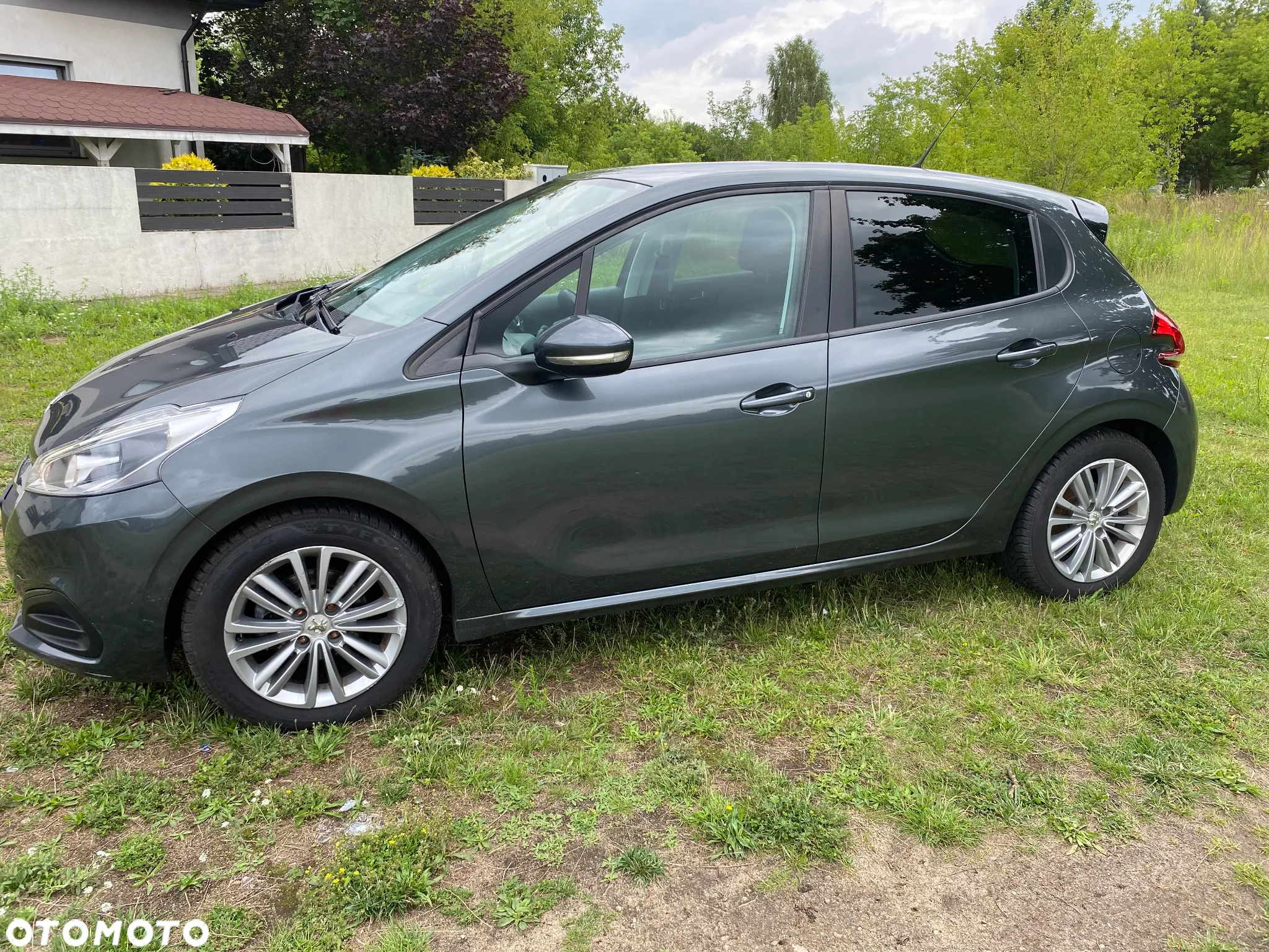 Peugeot 208 1.6 BlueHDi Active S&S - 4