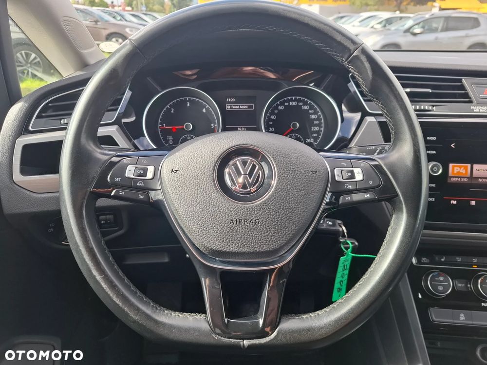 Volkswagen Touran 2.0 TDI SCR Comfortline - 17