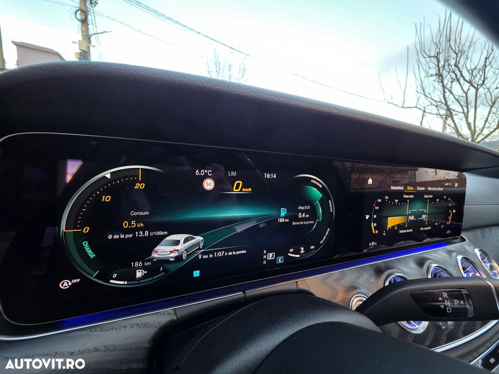 Mercedes-Benz E 220 d 4MATIC Aut. - 39
