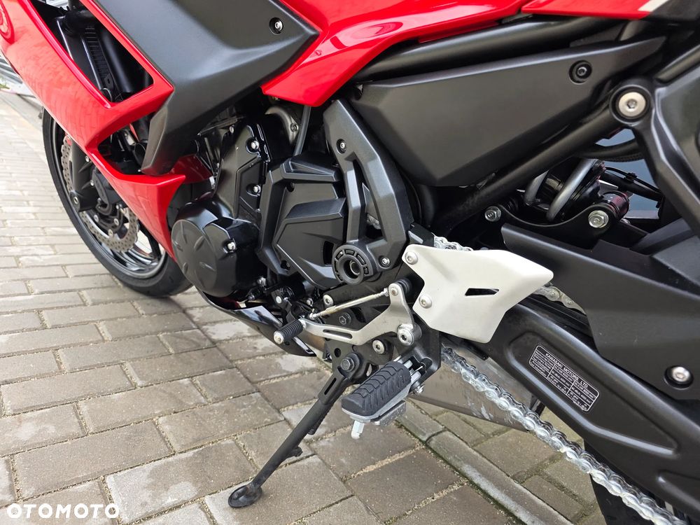 Kawasaki Ninja - 11