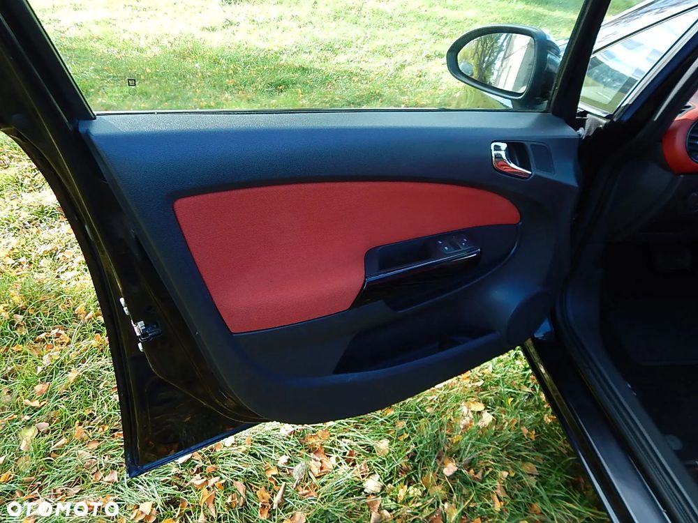 Opel Corsa 1.4 16V Cosmo - 18