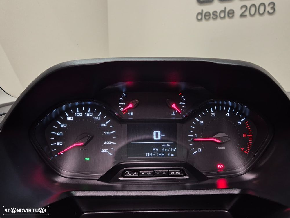 Peugeot Partner 1.6 BlueHdi L1 (3 Lug) - 26