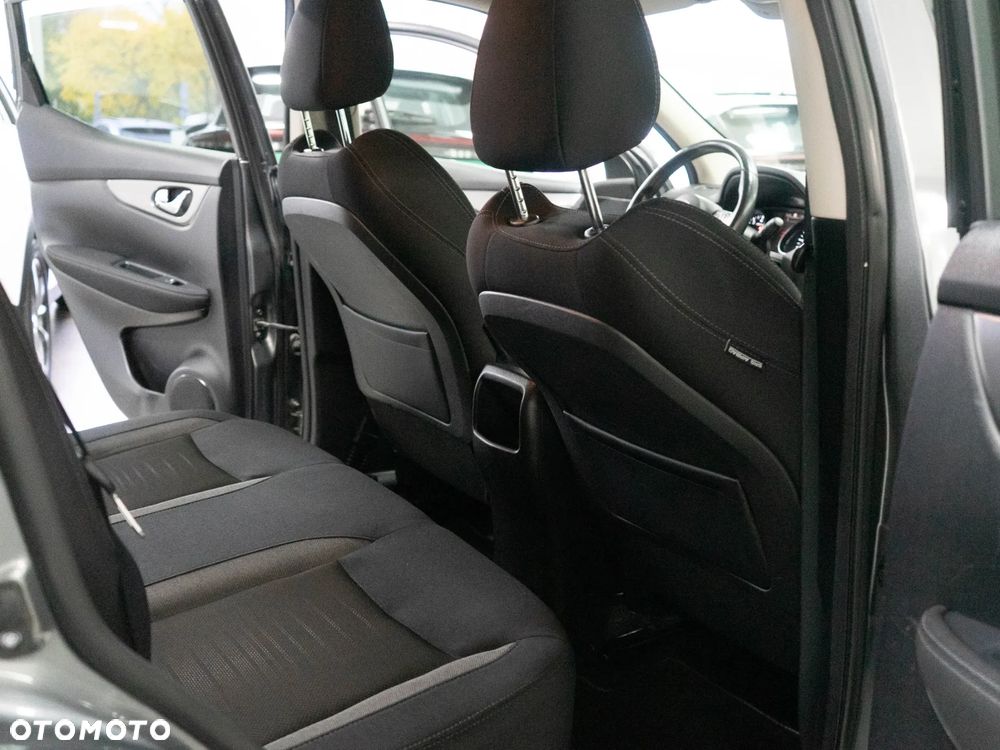 Nissan Qashqai 1.2 DIG-T N-Connecta - 29