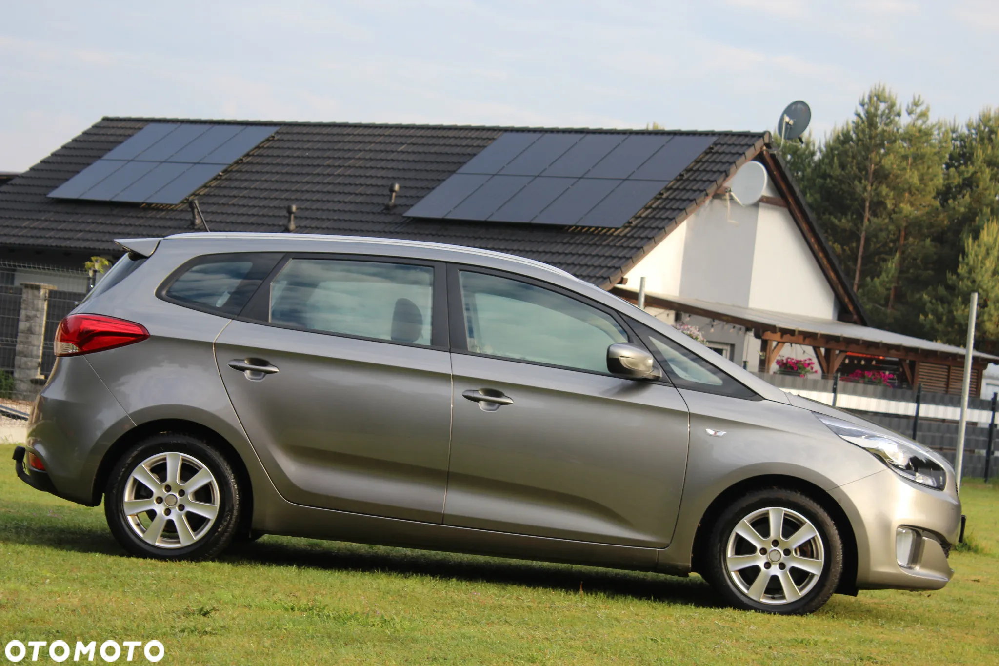 Kia Carens 1.7 CRDi Vision - 9