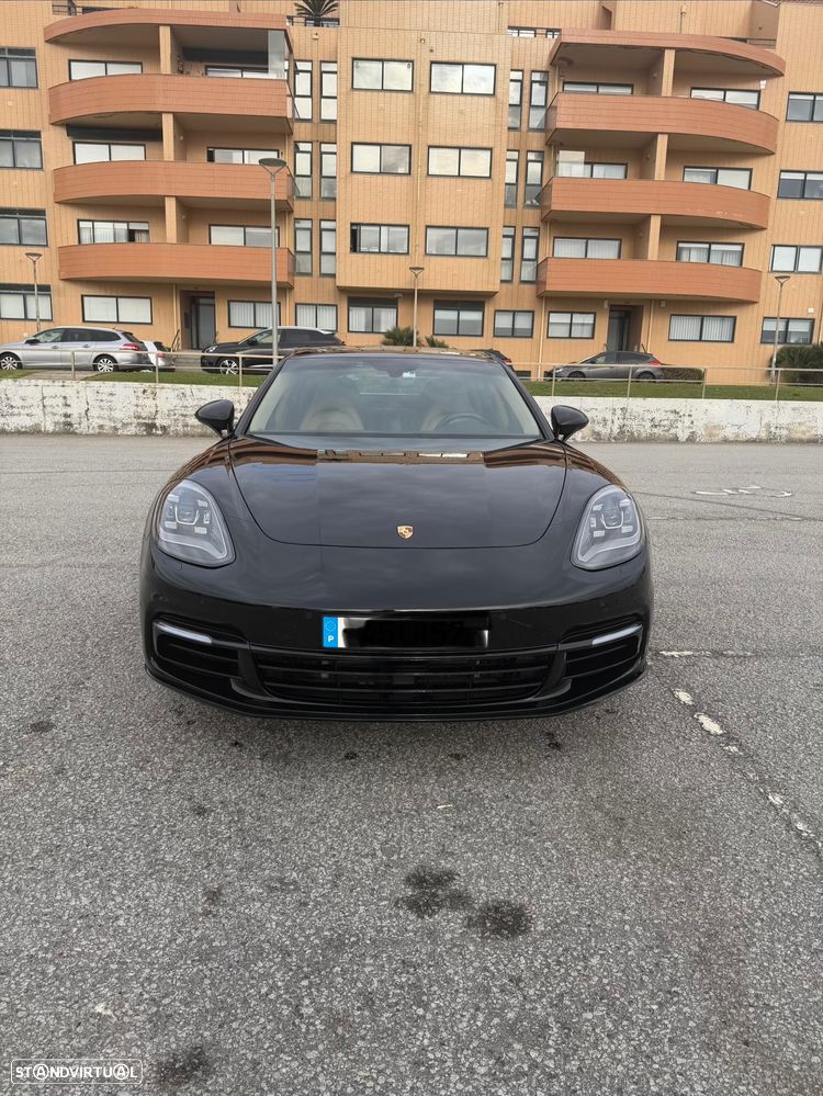 Porsche Panamera - 8