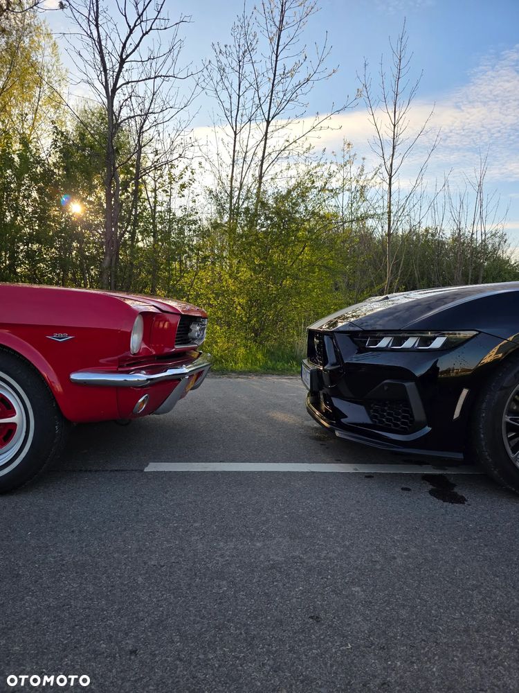Ford Mustang - 23