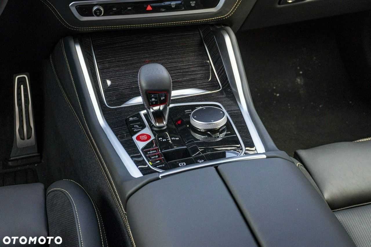 BMW X6M - 19