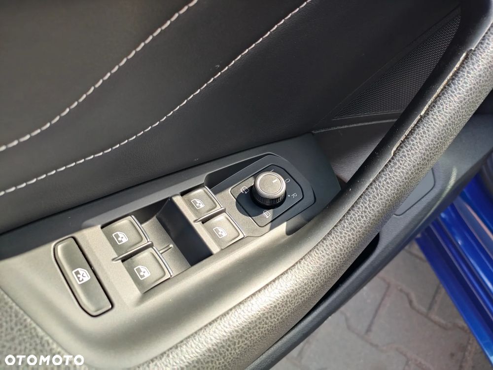 Volkswagen Arteon 2.0 TDI SCR R-Line DSG - 26