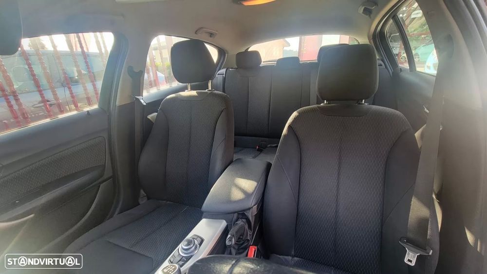 BMW 116 d Line Sport - 14