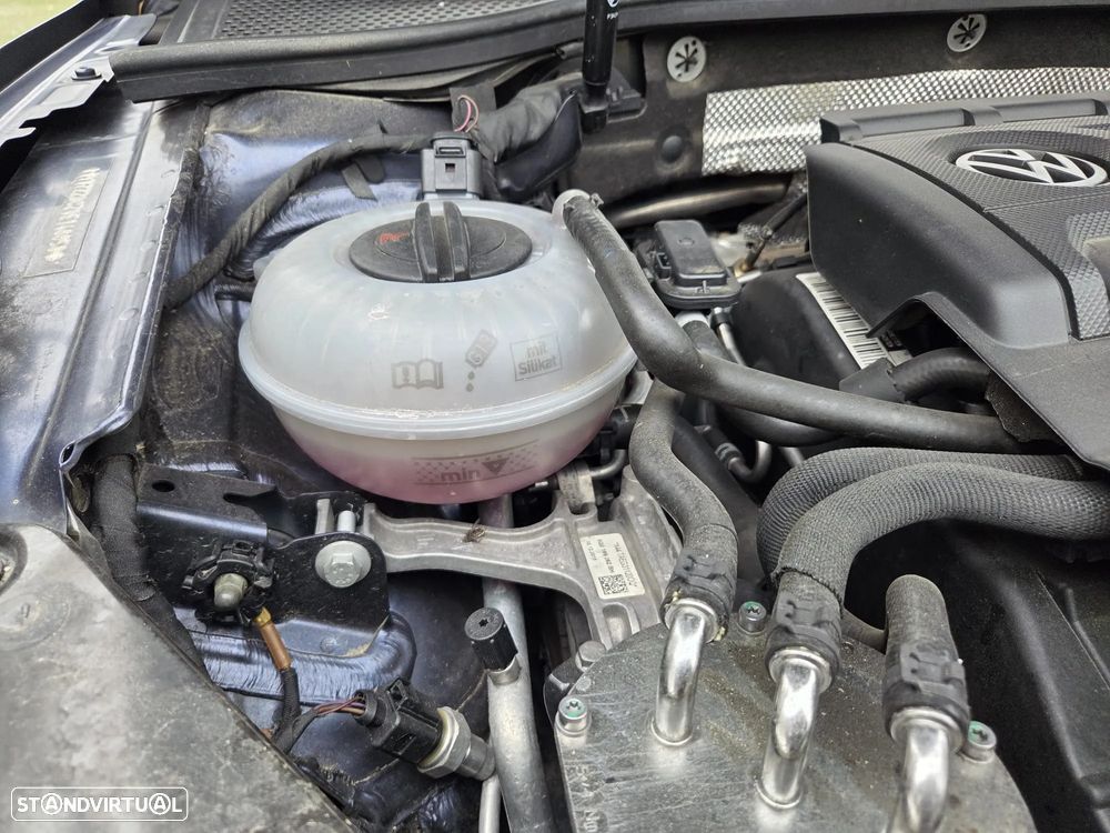 VW Passat 1.6 TDI BlueMotion - 23