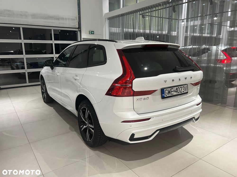 Volvo XC 60 T6 AWD Recharge Geartronic RDesign - 3