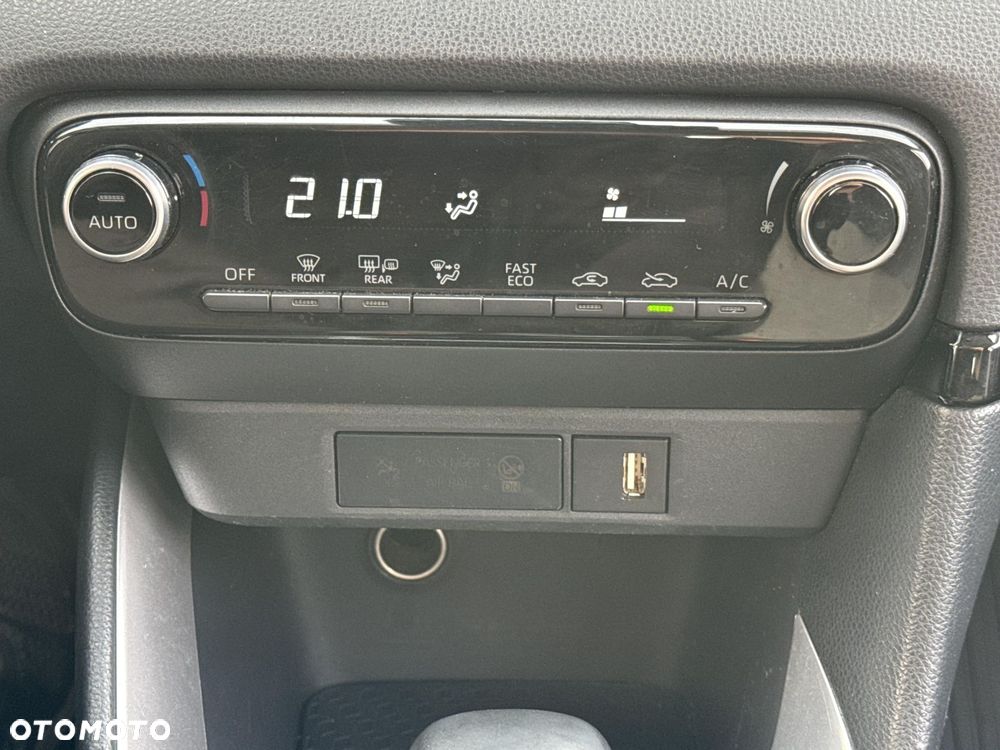 Toyota Yaris Hybrid 1.5 Comfort - 21