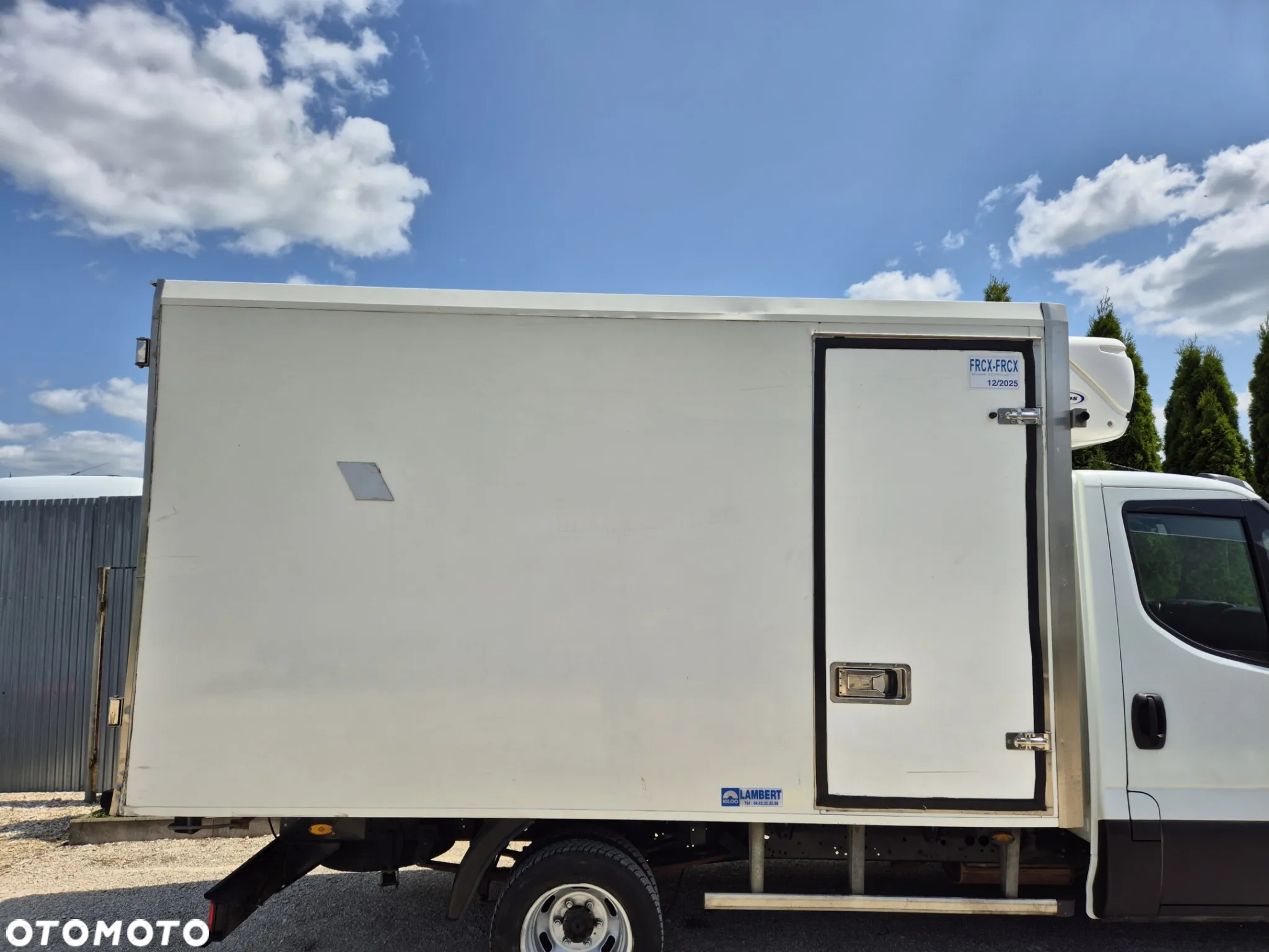 Chłodnia Mroźnia 3.6m 2017 rok Carrier Xarios 600 zasilanie stacjonarne 230v , 2 parowniki, stan bdb! - 9