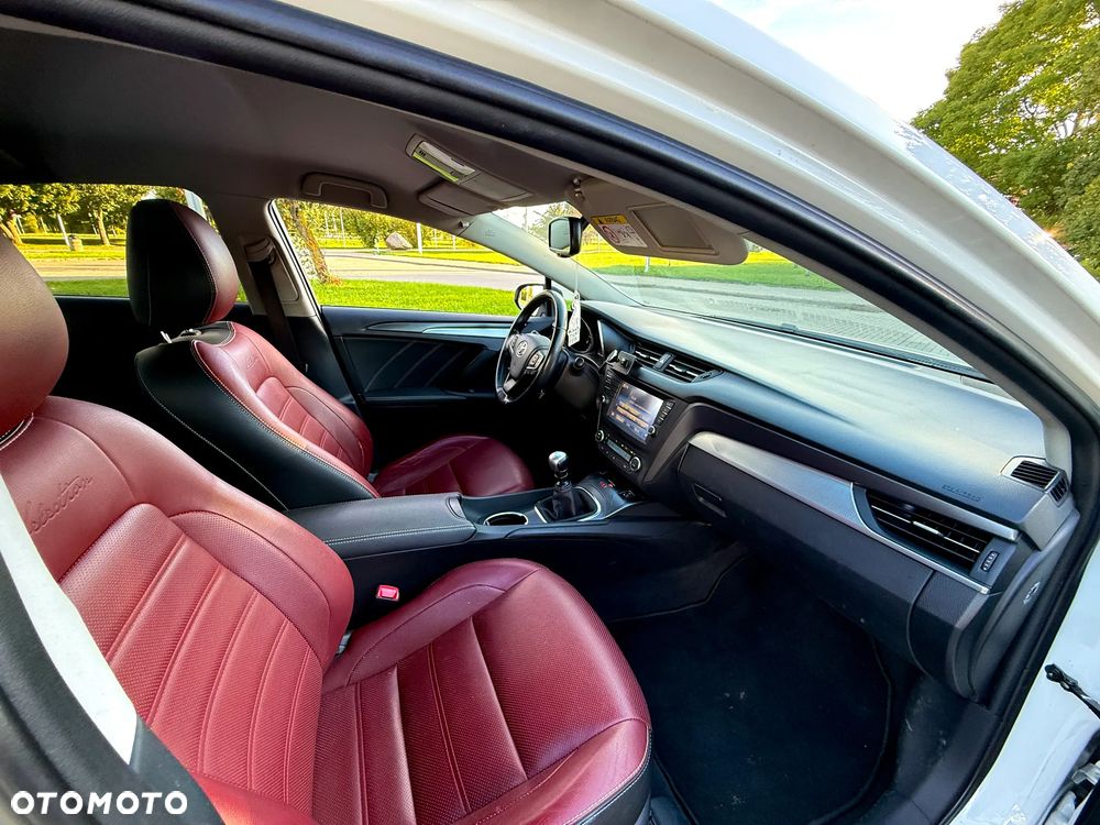 Toyota Avensis - 7