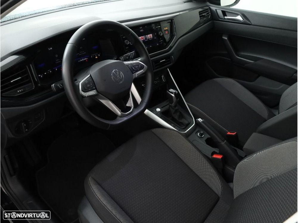VW Taigo 1.0 TSI Urban DSG - 10