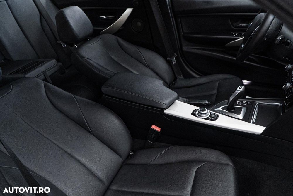 BMW Seria 3 318d Aut. Advantage - 39