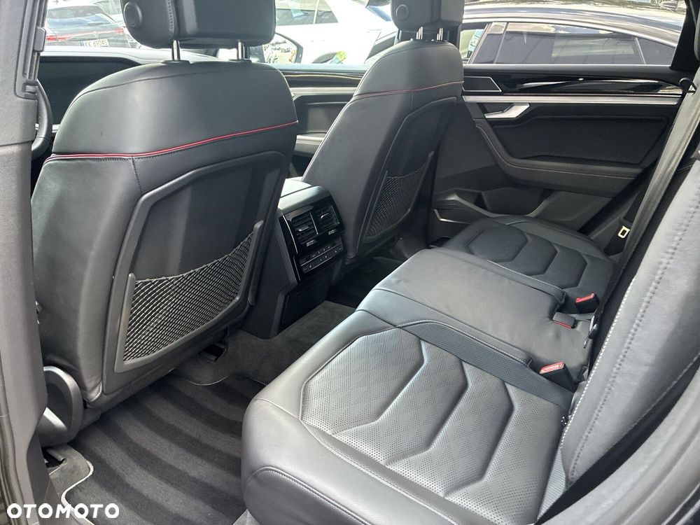Volkswagen Touareg - 14