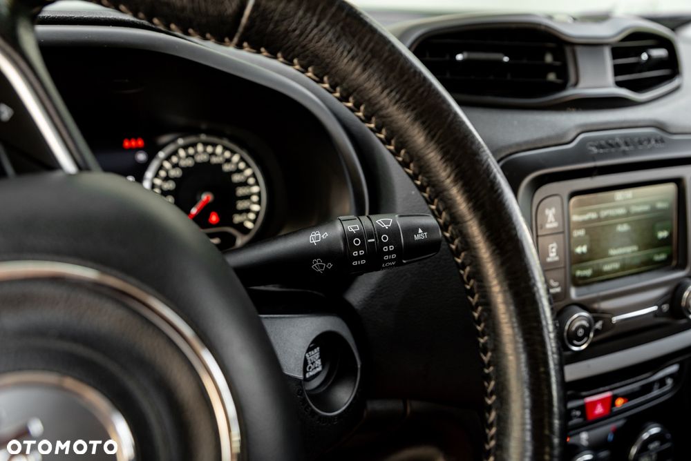 Jeep Renegade 1.4 MultiAir DSG Limited - 31