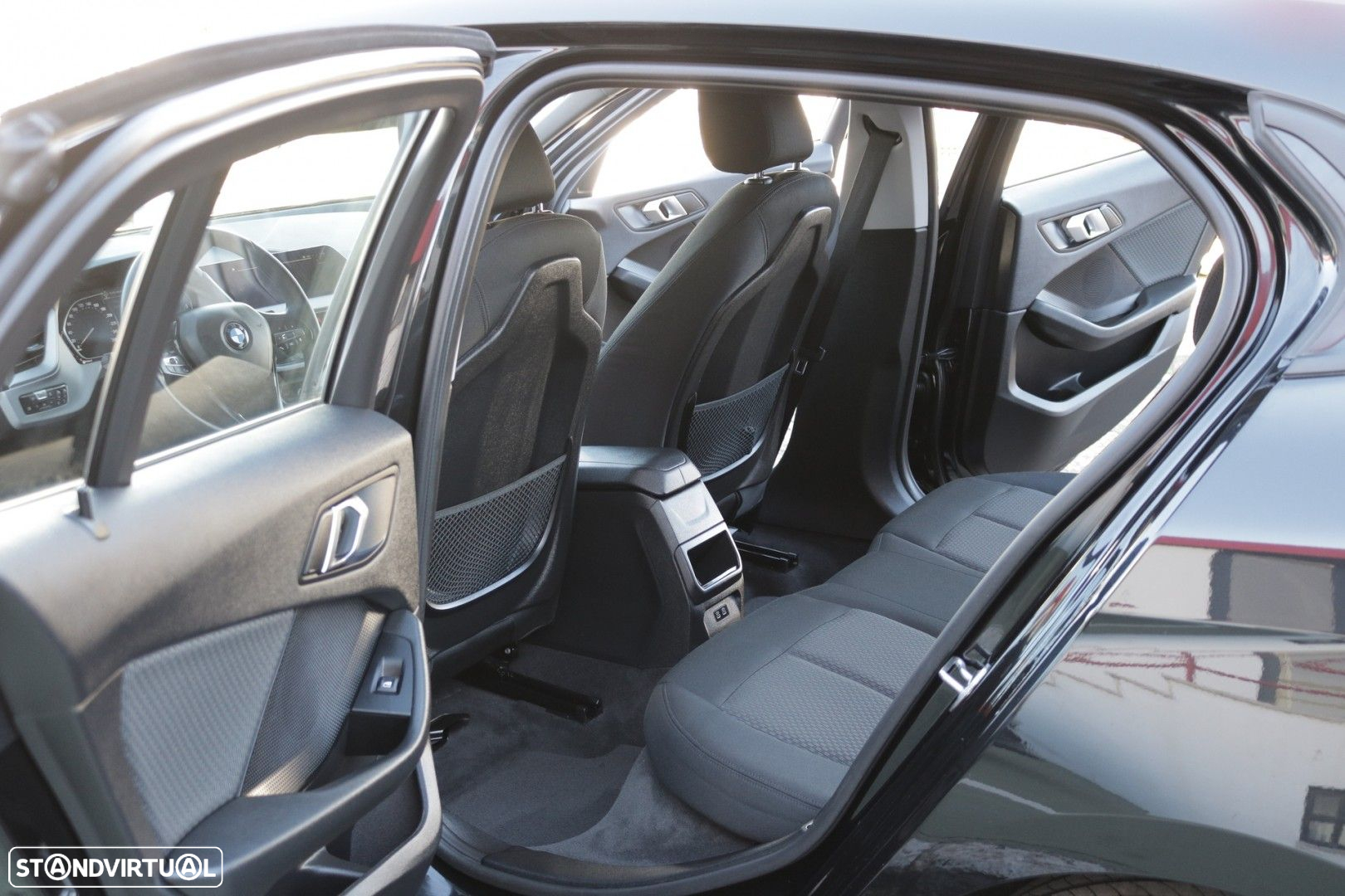 BMW 116 d Corporate Edition Auto - 24