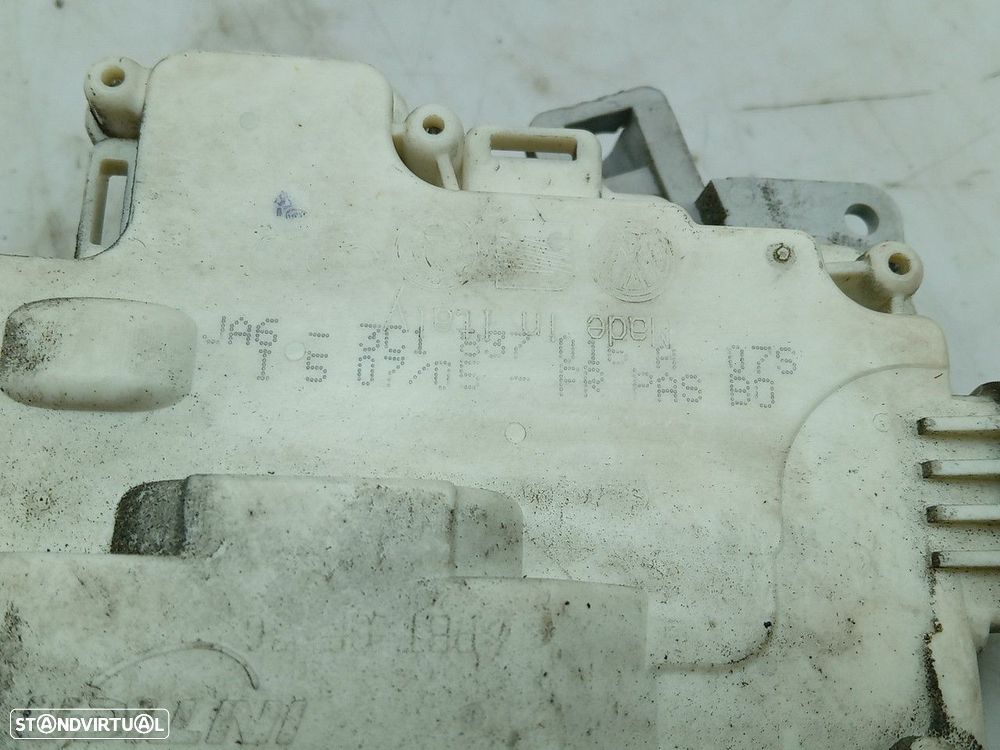 Fechadura / fecho porta frente direito VOLKSWAGEN Passat (3C2) - 5