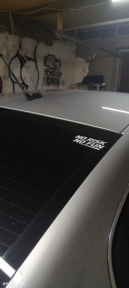 Volkswagen Passat 2.0 TDI DPF - 11