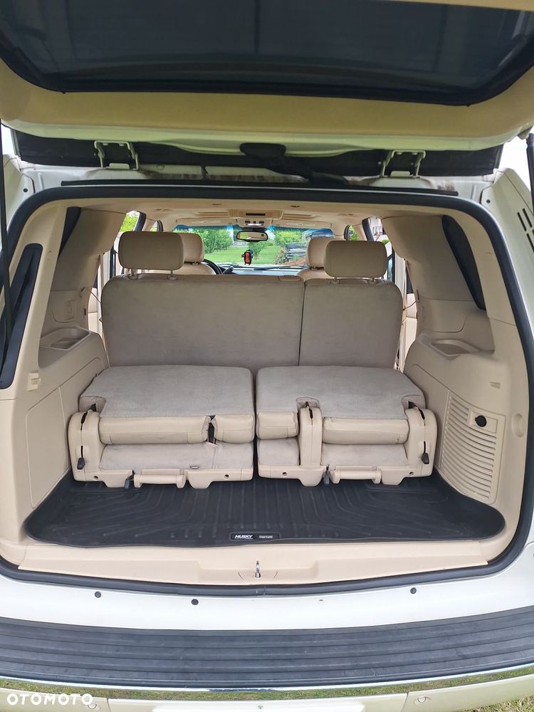 Cadillac Escalade - 8