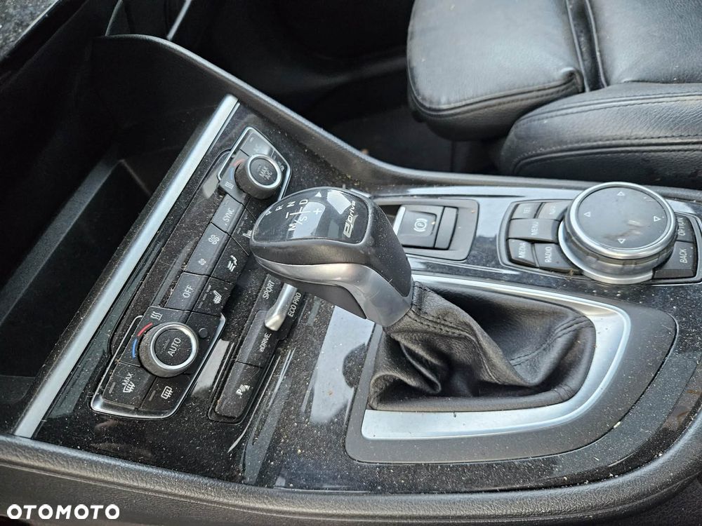 BMW Seria 2 225xe iPerformance Sport Line - 16