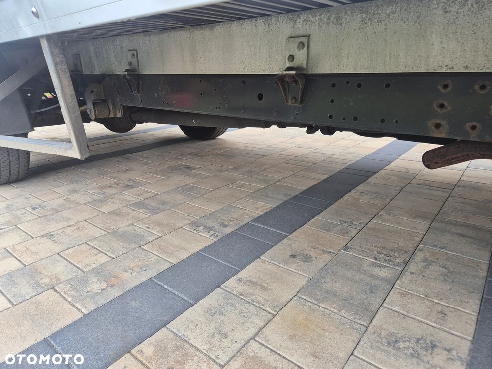 Iveco DAILY 35S17 KONTENER 4.20 WINDA HIMATIC KLIMATRONIC - 18