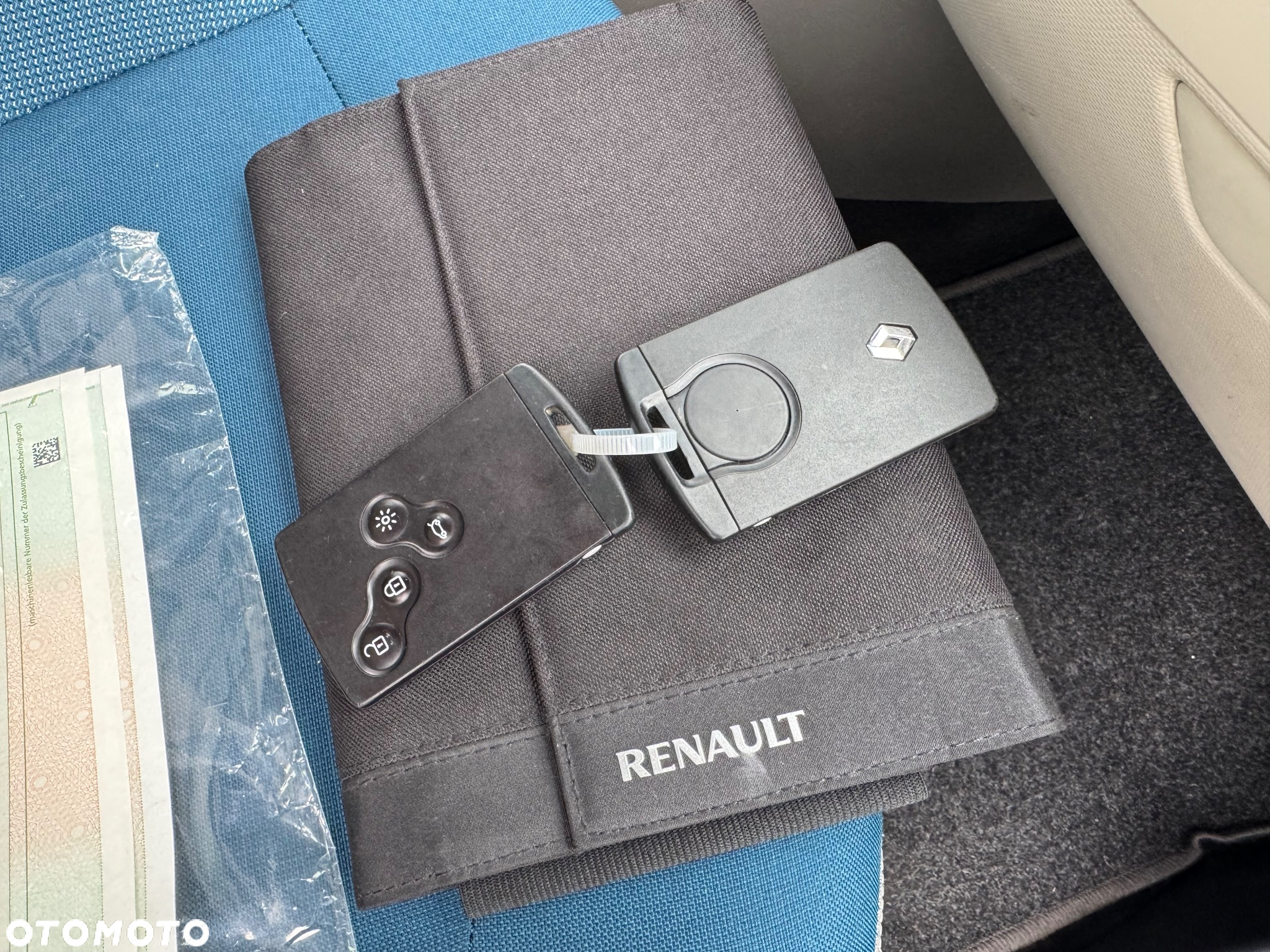 Renault Captur - 28