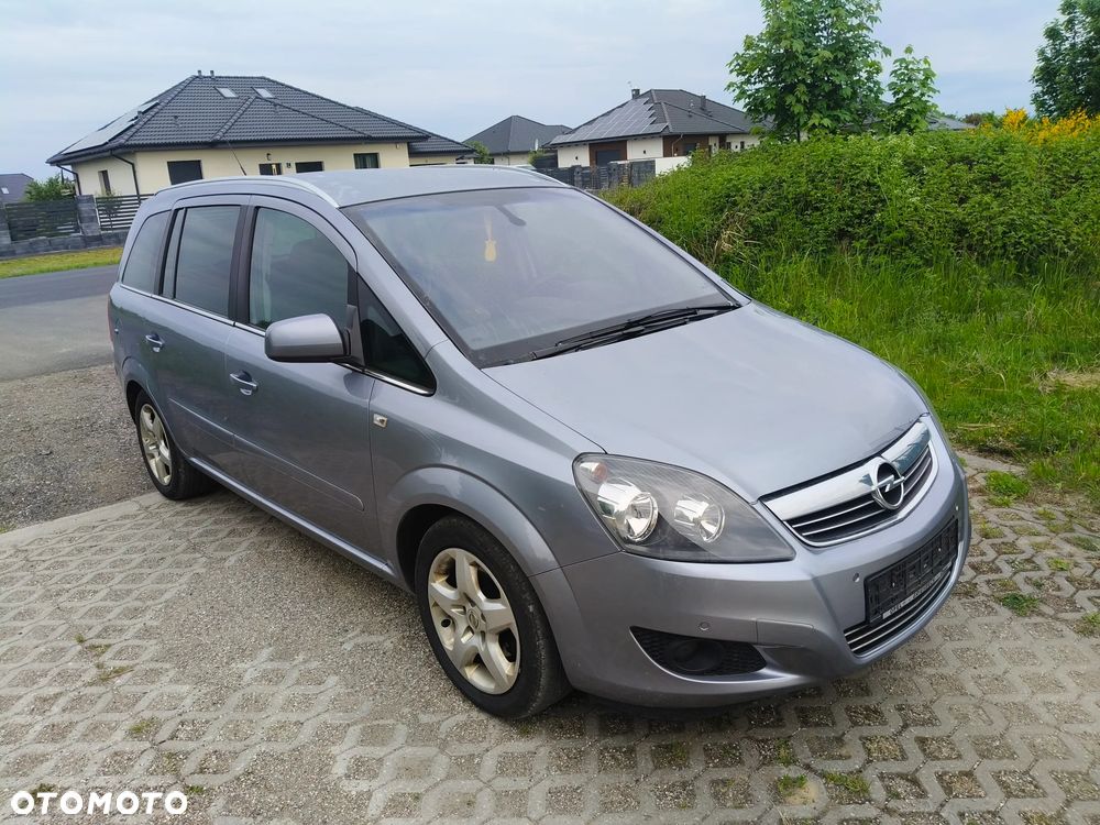 Opel Zafira 1.8 Design Edition - 2