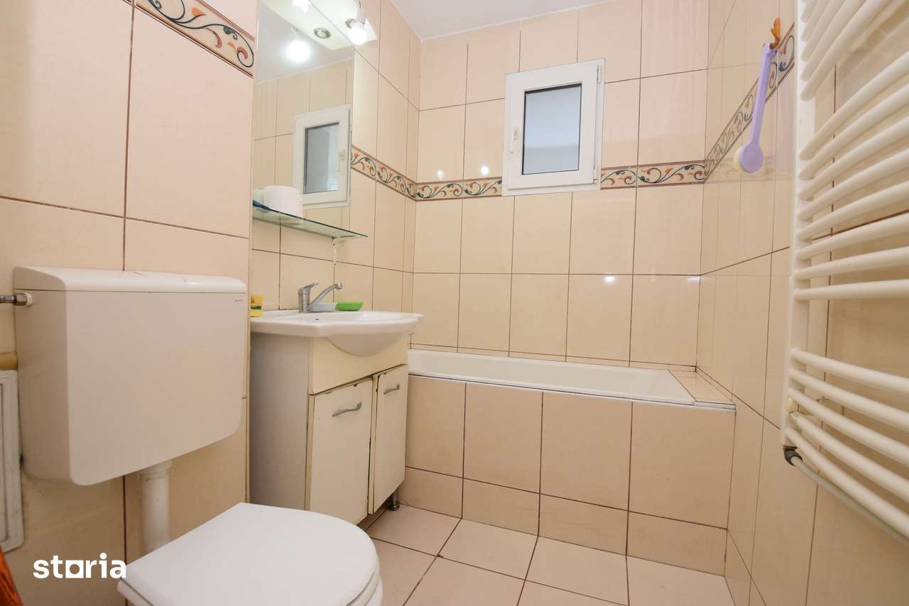 Apartament cu 3 camere, Piața Miniș - Titan — fotografia 1