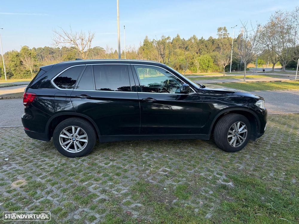 BMW X5 25 d sDrive Comfort 7L - 8