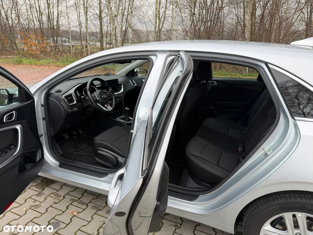 Kia Ceed 1.4 T-GDI M - 19