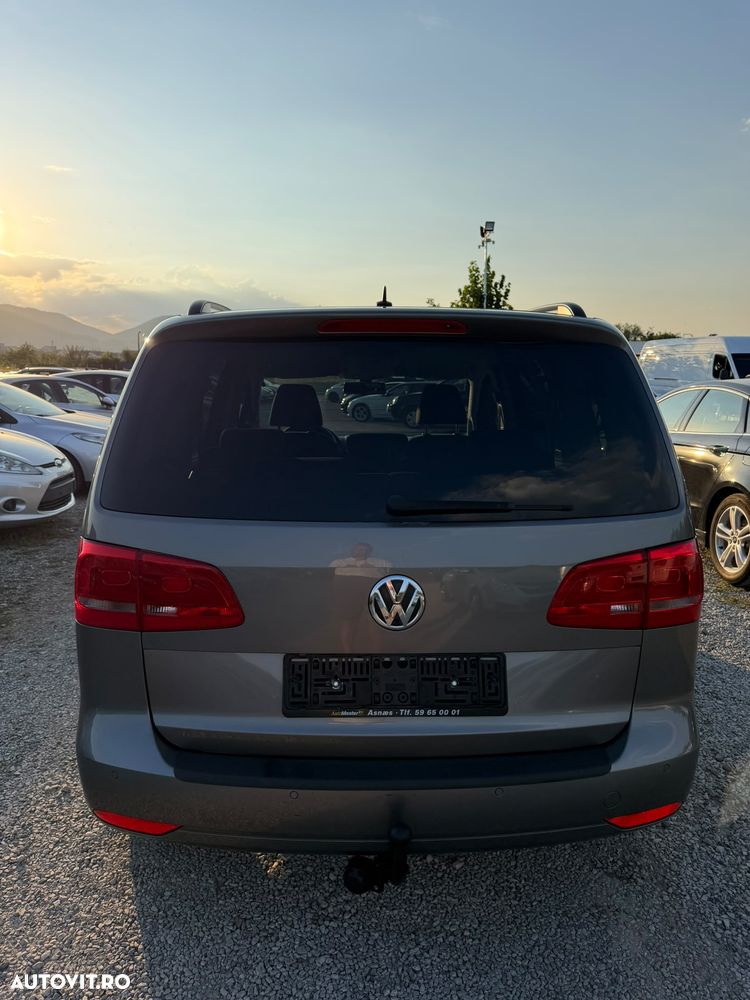 Volkswagen Touran - 5