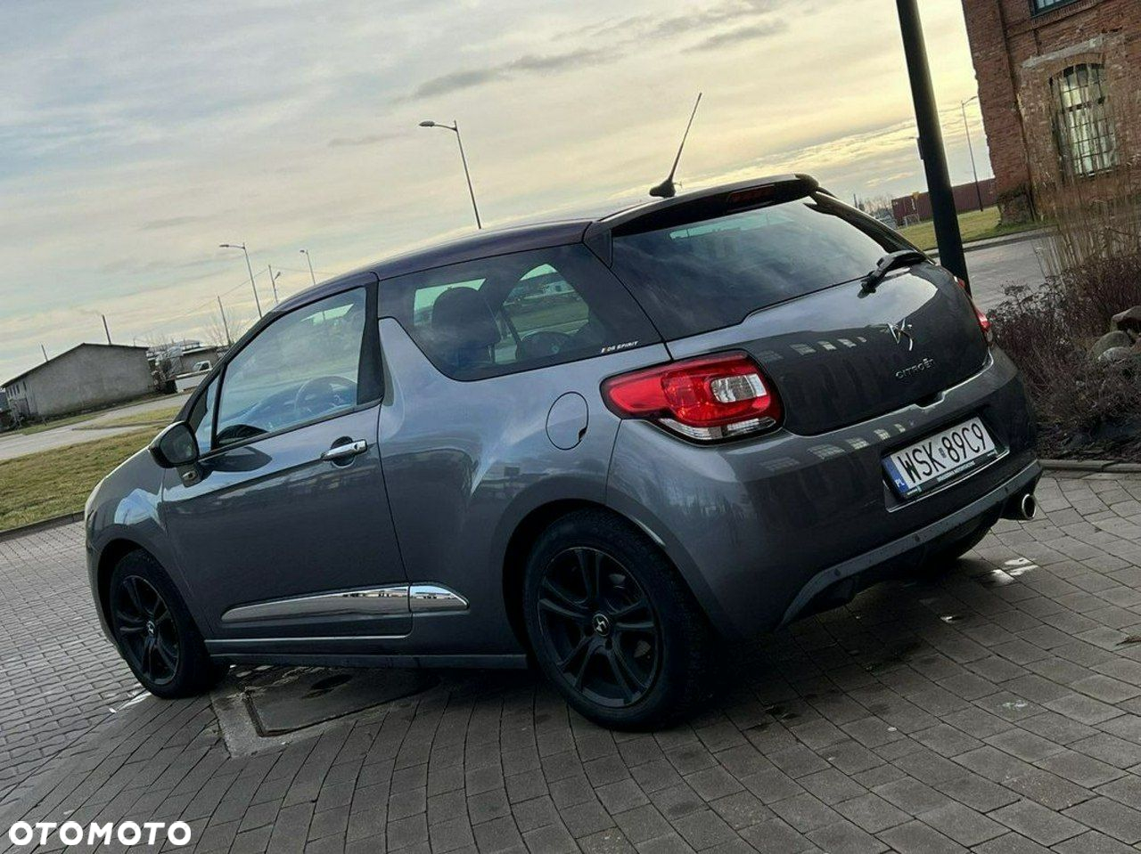 Citroën DS3 1.6 e-HDi SoChic - 3
