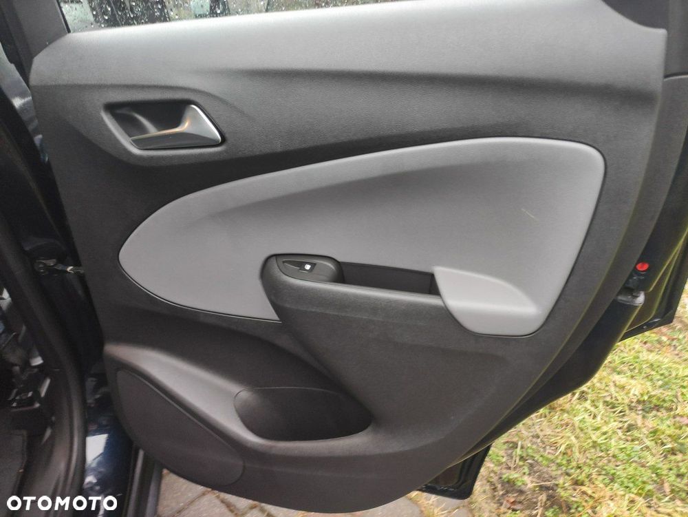 Opel Crossland X - 13