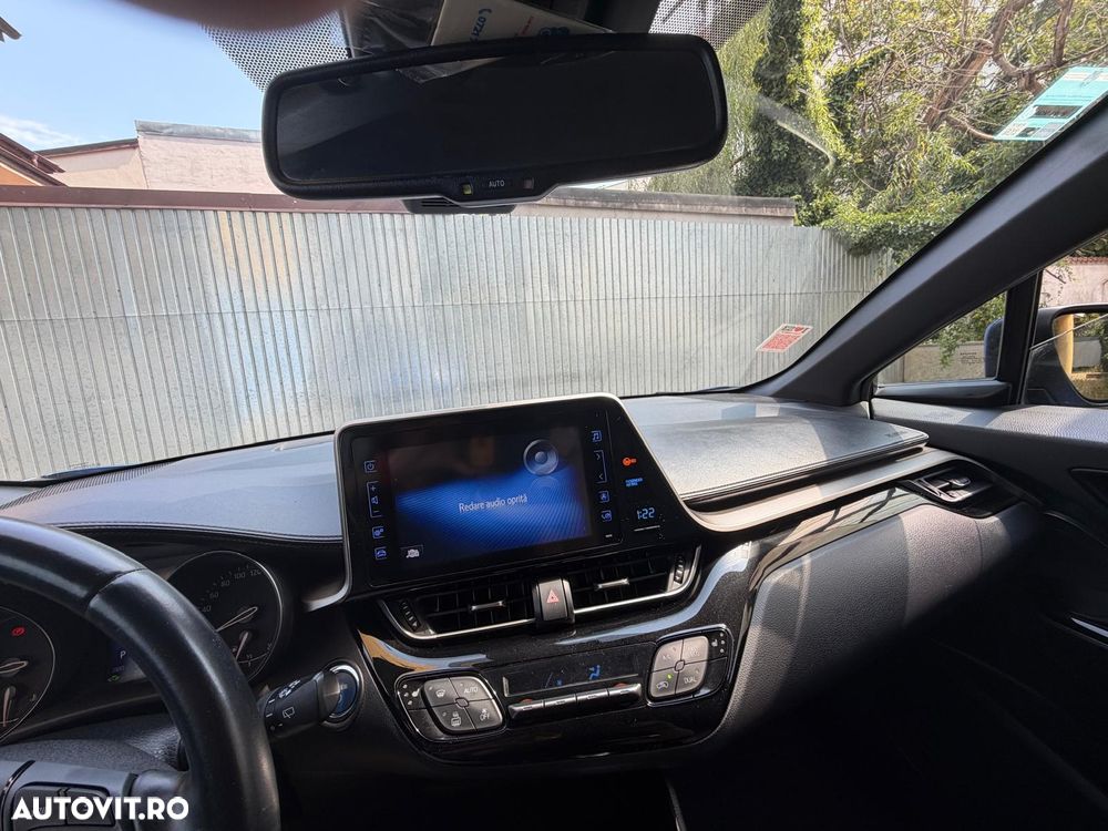 TOYOTA C-HR 2018 — imagine 8